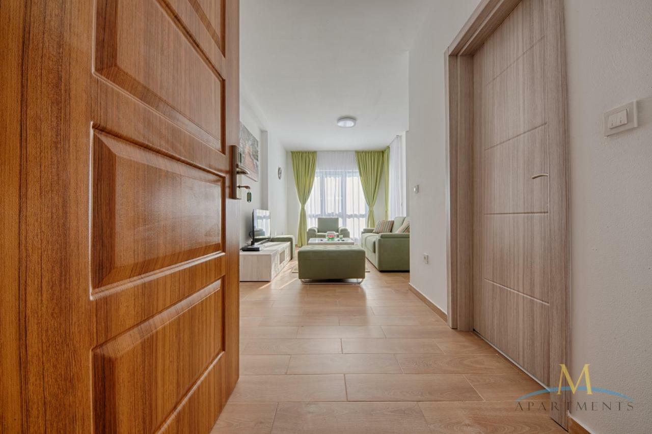 M Apartman *